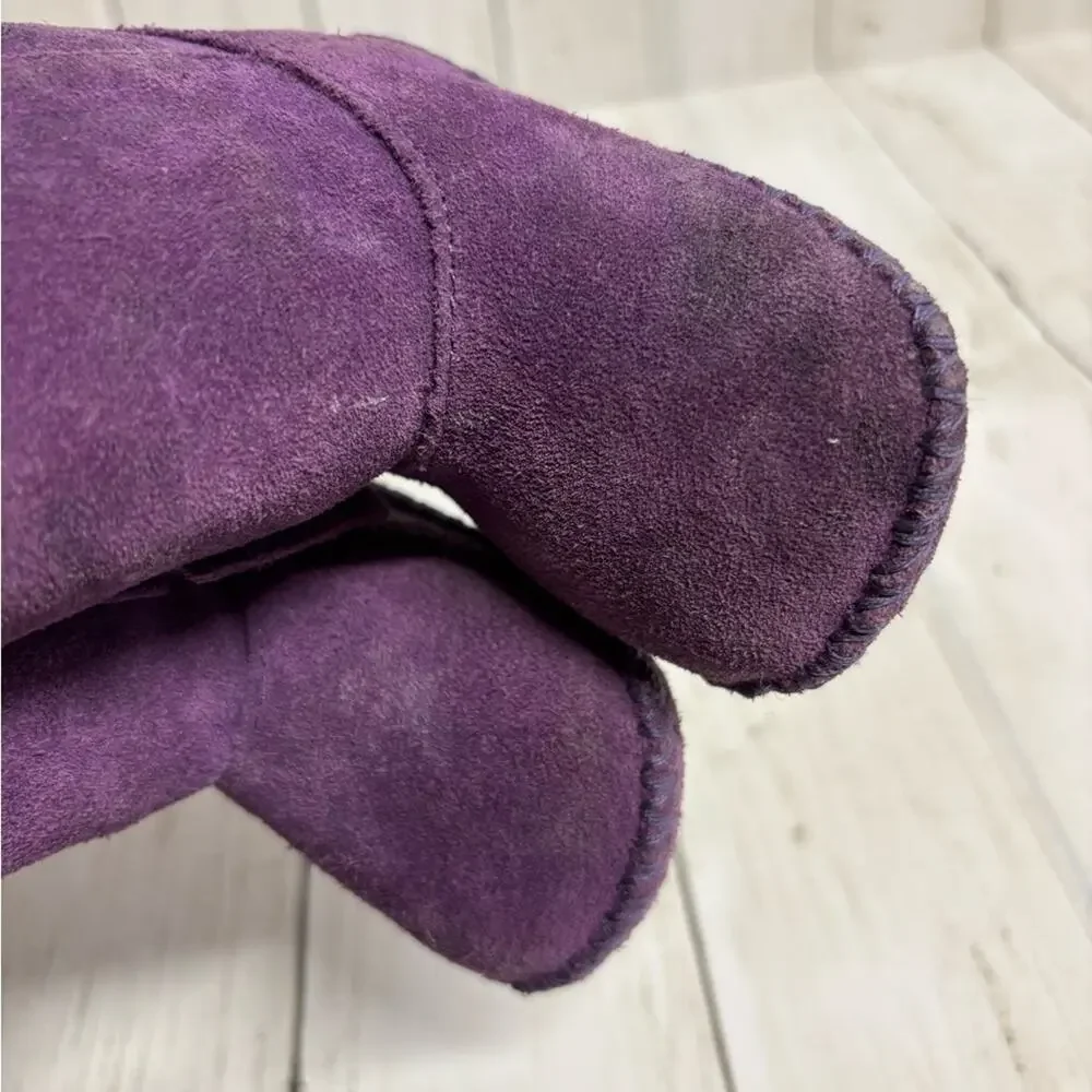UGG Baby Cabby booties in purple suede with a bow detail Infant Size 2